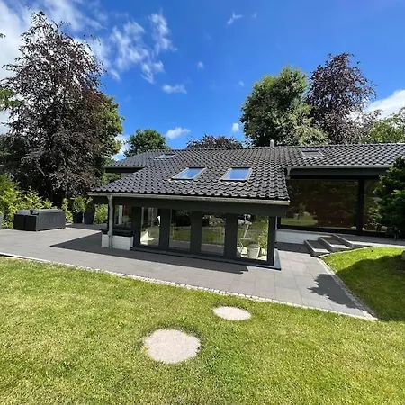 Gemütliches Haus Zwischen Förde Und Golfplatz * Heikendorf